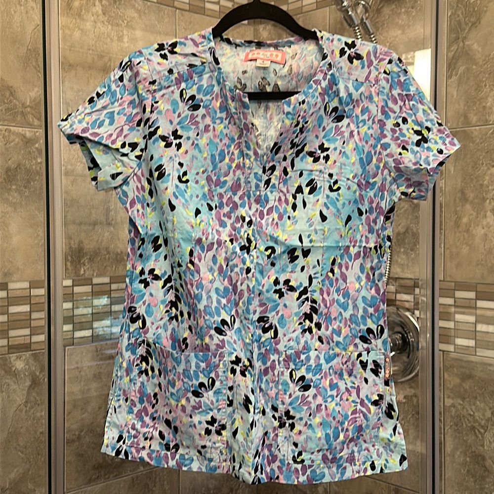 Koi nursing scrub top -size small